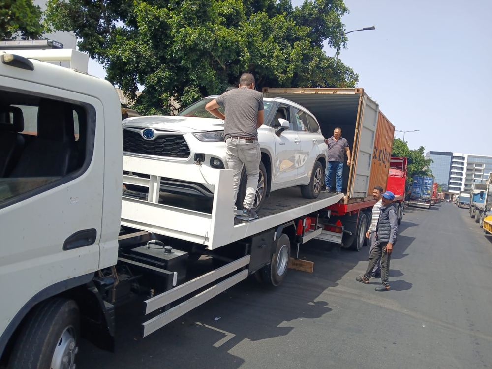 Chargement d'un véhicule depuis un conteneur par WEEGO