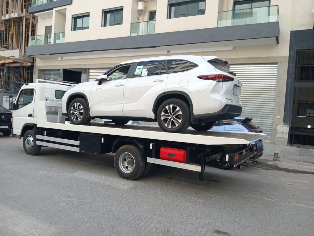 Remorquage d'un SUV Toyota par WEEGO Inter Assistance